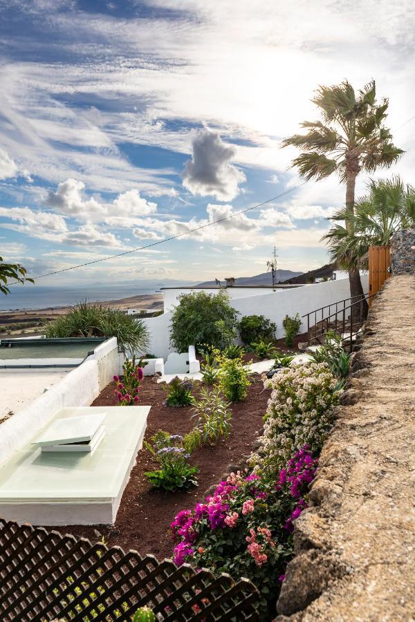 Villa Infinity: Panoramic Sea Views & Private Heated Pool Tias Exterior photo
